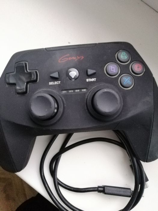 Yostik do gier z połączeniem bluetooth