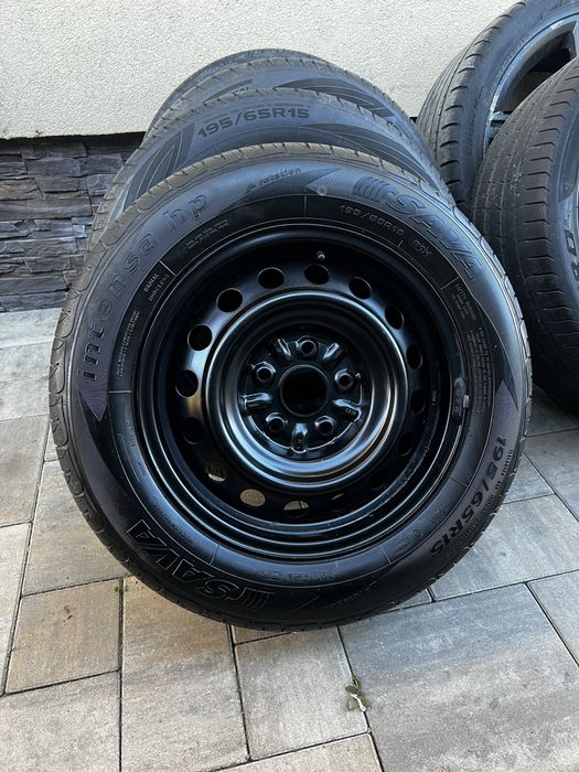 Kola 5x114.3 195/65/15 SAVA bieznik :7,60mm 6.40mm