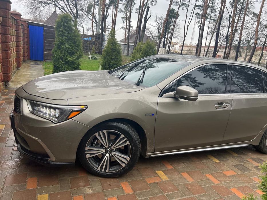 Acura RLX (2019)