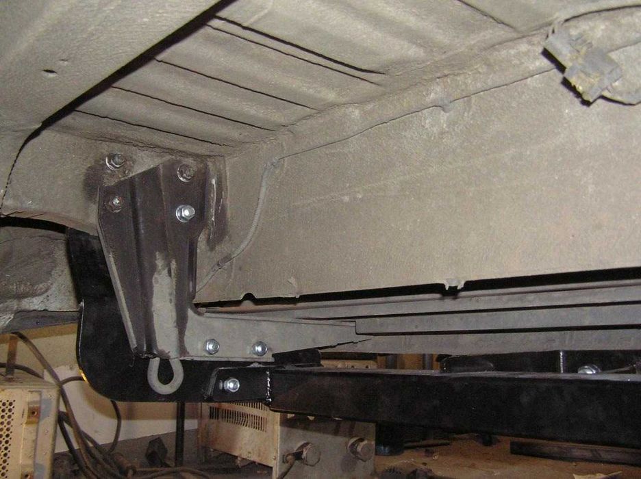 Фаркоп на Mercedes-Benz Sprinter W906. Причіпний пристрій на спрінтер