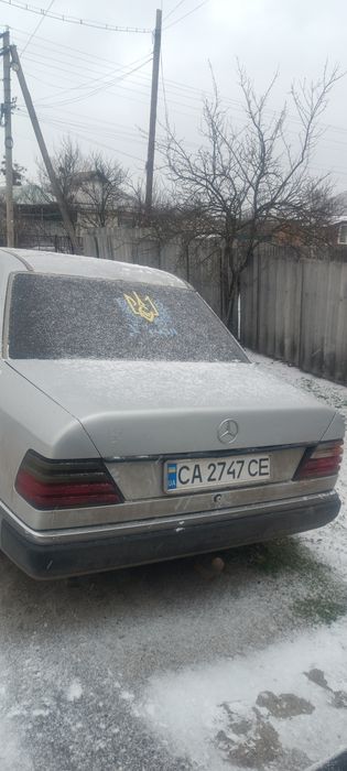 Mercedes - W124.