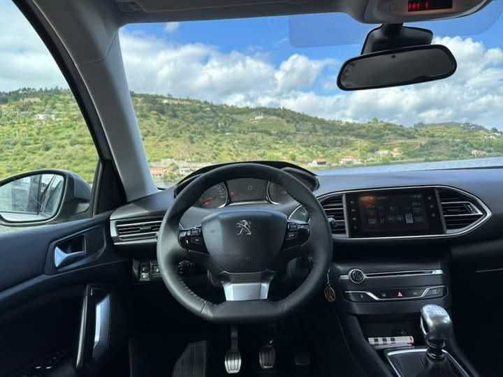 Peugeot 308 bom estado geral