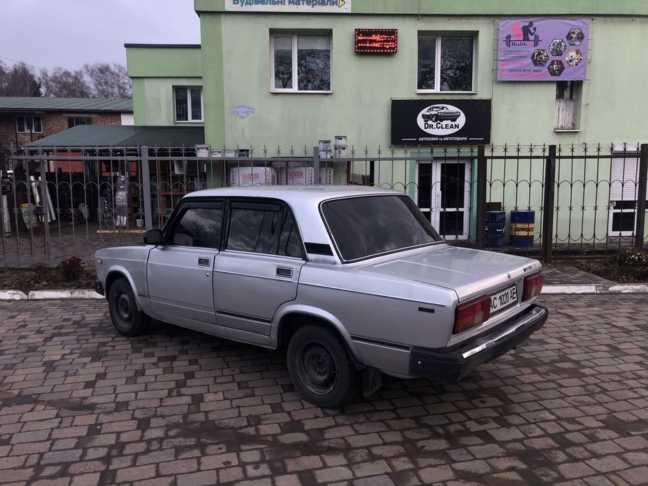 В продажі Ваз 2105