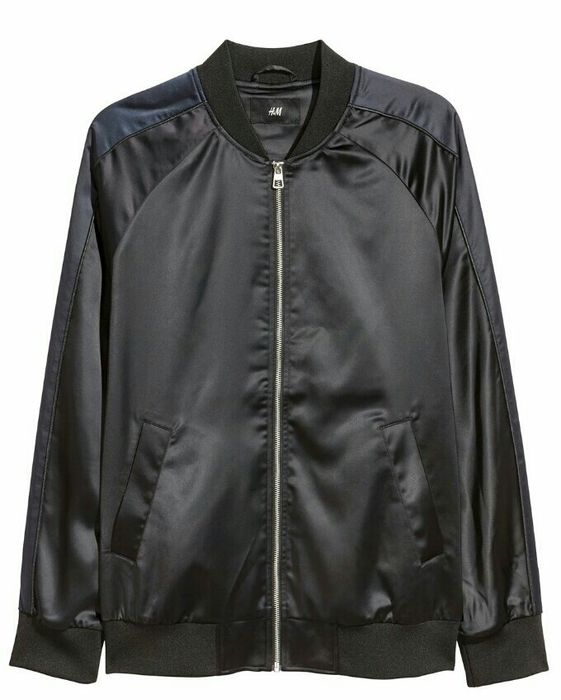 H&M р.56-58 на спине вышивка куртка из атласа