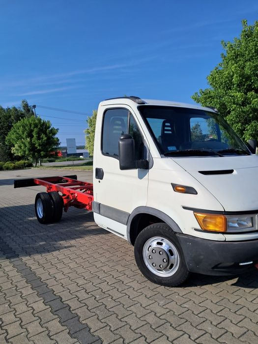 Witam sprzedam iveco 35C13 2005r 2.8 silnik roztaw osi 3.75