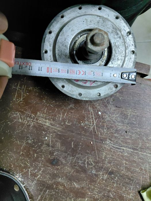 Cubo de motorizada antiga 50cc no estado real que se encontra 15€
