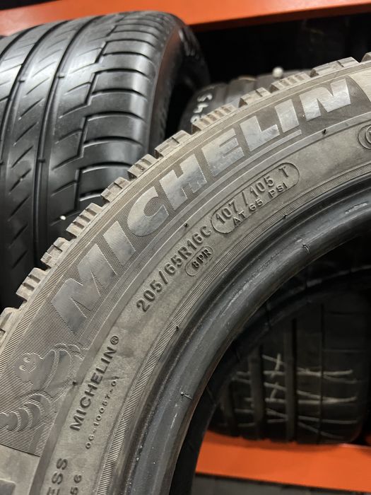 Шини,Резина,Комплект,Зима 205/65/16c 107/105T Michelin Agilis Alpin