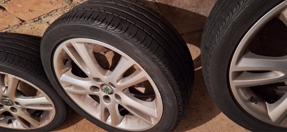 Шини з дисками 205/45R16