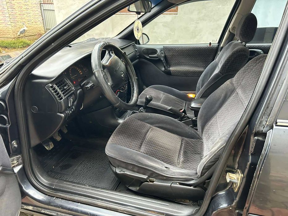 Продам опель вектра б. 1.7 диз