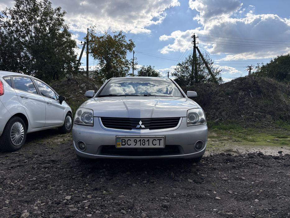 Mitsubishi galant