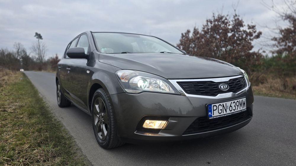 Kia Cee'd/ Lift/ Tylko 131 tys przebiegu/Zarejestrowany/Benzyna/ Jak N