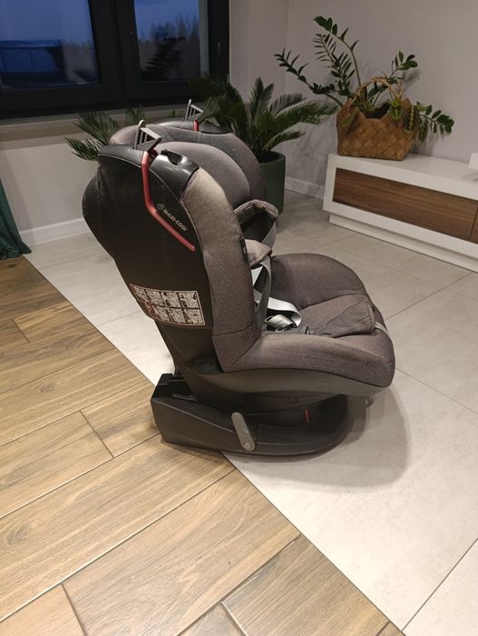 Fotelik Tobi maxi cosi