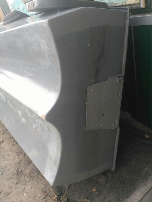 Лодка пластиковая,