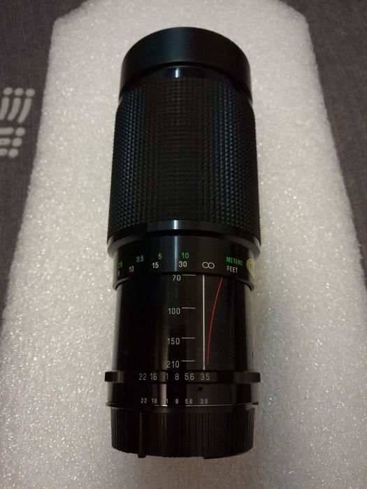Vivitar 70-210mm f 3.5