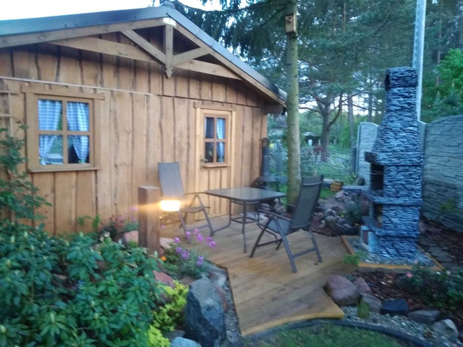 domek nad jeziorem- apartament dla 4 osób , łodki kajaki pomosty plaża