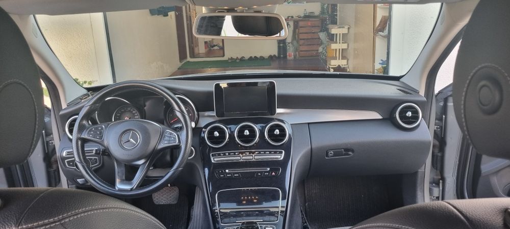 Mercedes-Benz C220