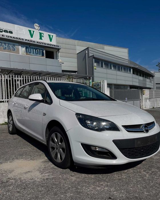 Opel Astra J 2015 para peças!