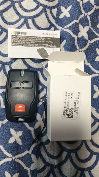 Piloty do bram nowe 13 sztuk