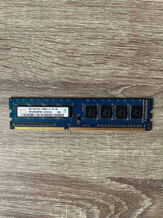 Оп Exceleram 4GB DDR3 1600MHz (E30300A) + Hynix 2GB DDR3 1333MHz