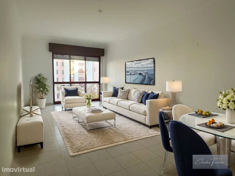 Arrenda-se apartamento T3 amplo e bem localizado em Alverca.