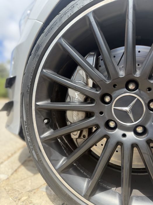 Mercedes-Benz A45 AMG +400cv
