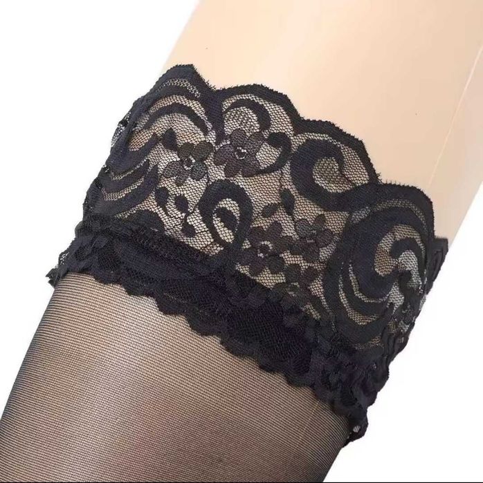 przezroczyste jedwabne pończochy za kolana z koronką kolor biały