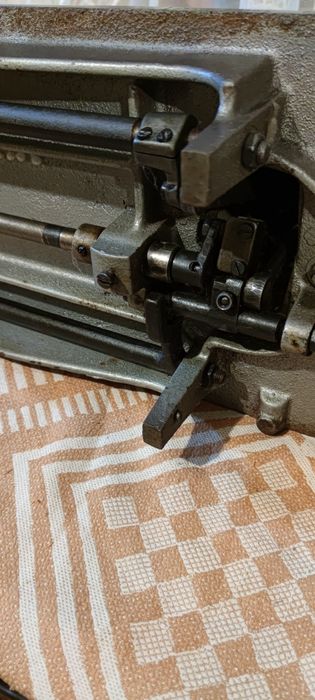 Промышленная швейная машинка  23 класса.