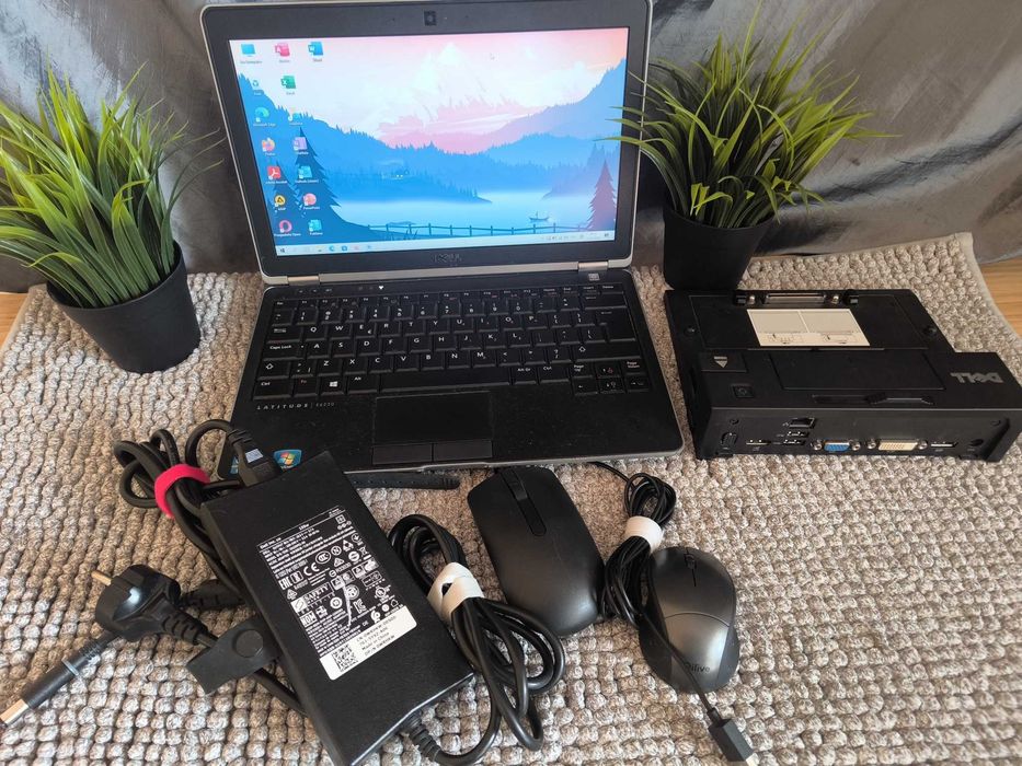 Dell Latitude 13.3' Core i5 3.30 GHz SSD HDMI Stacja Dokujaca + Myszki