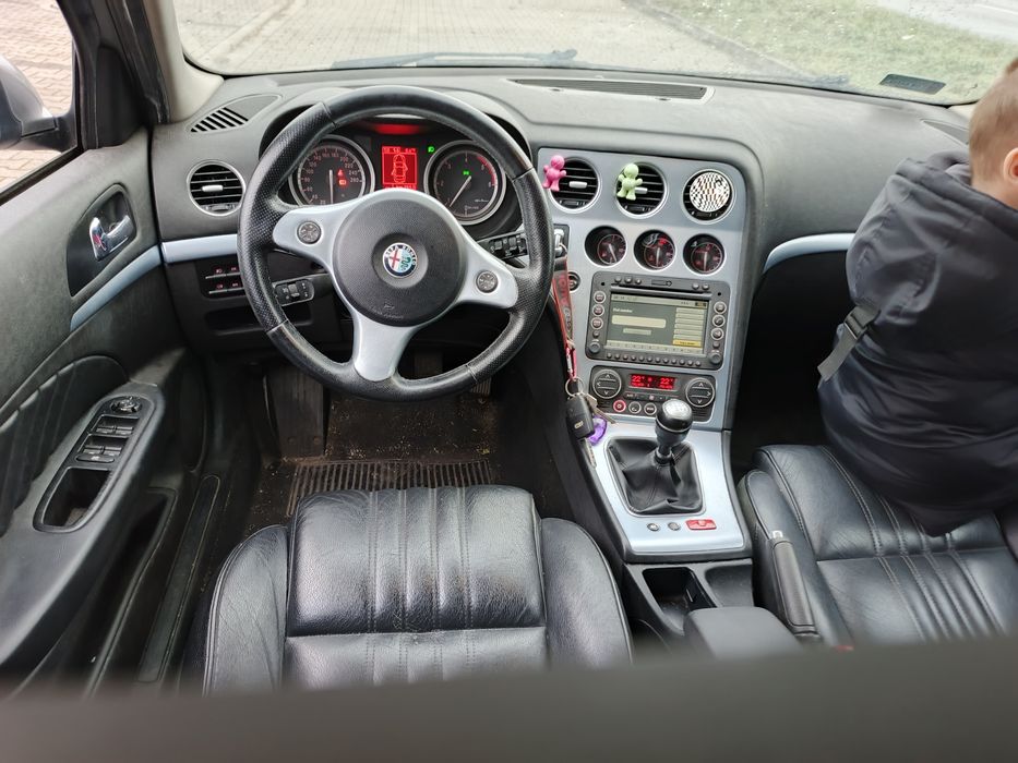 Alfa Romeo 159 Skóry Alu Felgi 18 NAVI Tempomat Zarejestrowany  Ładna