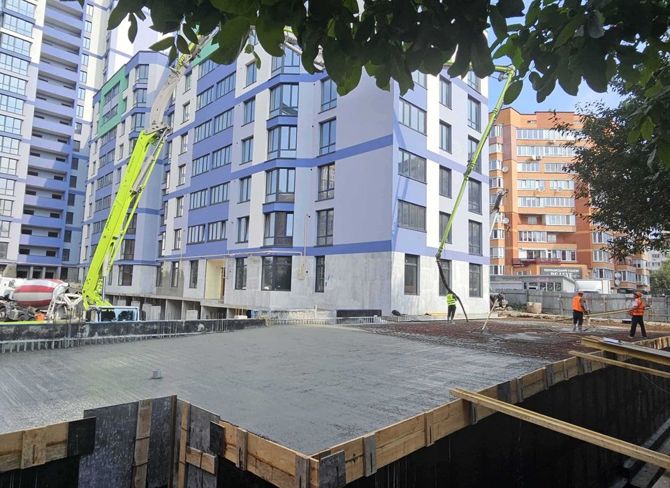 1 кім на Куліша в новобудові