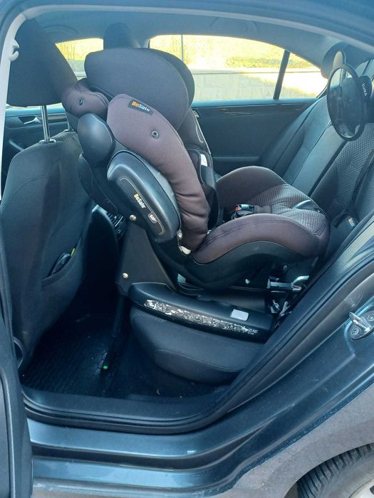 Fotelik samochodowy  BESAFE IZI KID I-SIZE X2 0-18KG.