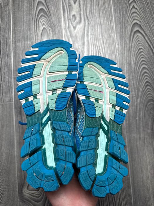 Кроссовки женские Asics Gel Kinsei 6 Размер 39,5 стелька 25 см