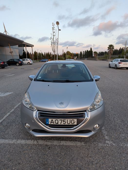 Peugeot 208 82cv (2013)