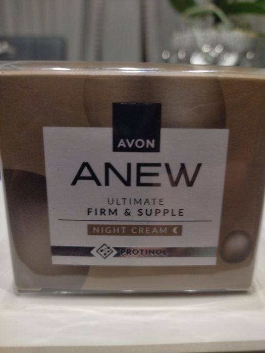 Avon Ultimate 40+ krem do twarzy na noc 50ml