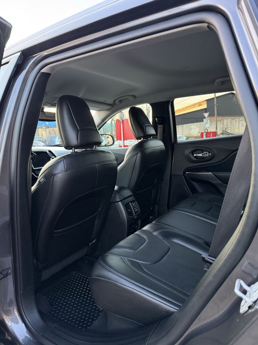 Jeep Cherokee Limited AWD 3.2 бензин 2020 р.в