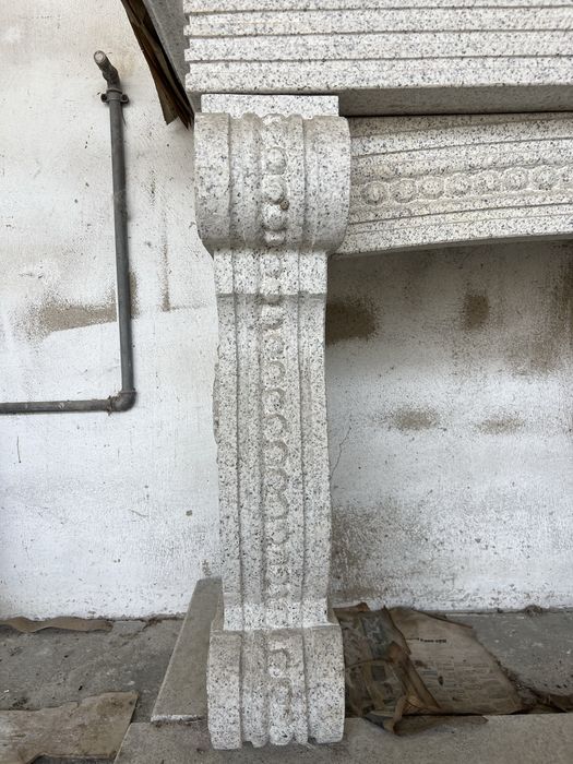 6 Lareiras em granito (4 de canto e 1 frontal)