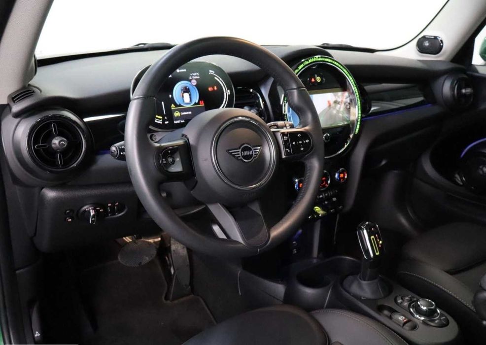 2023 MINI Cooper SE Electric Premium Plus | Low Mileage (12300 km)