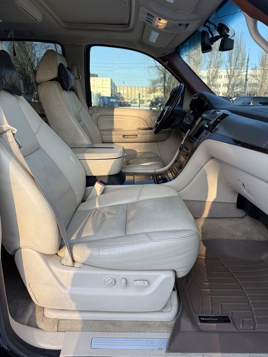 Cadillac Escalade 6.2 газ/бенз