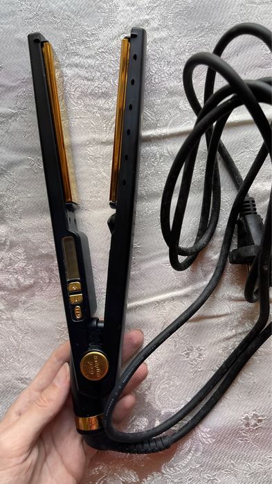 Утюжок для волос BaByliss PRO BAB3091BKTE Titanium