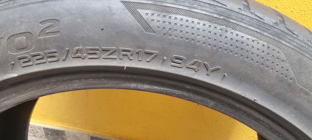 Pneus  225 45 17 hankook