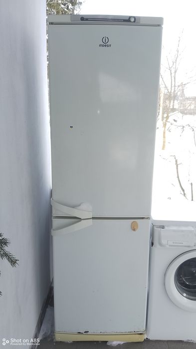 Холодильник indesit, робочий, самовивіз