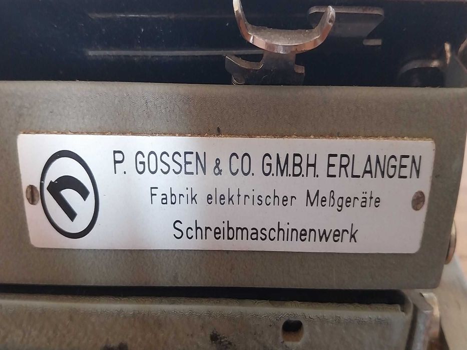Máquina de Escrever Gossen Tippa – 1ª Geração – MK1
