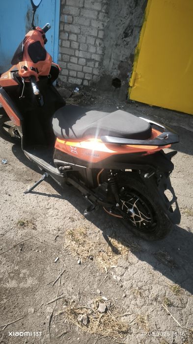 Электроскутер Cruzzer Rocet 2000