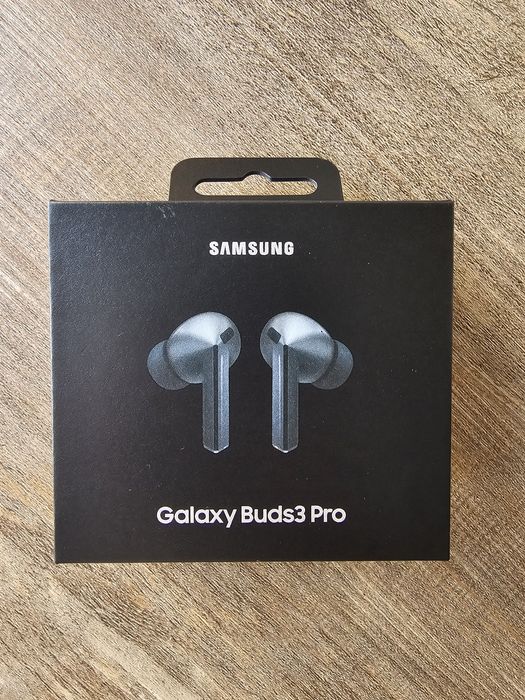 Auriculares Fones Samsung Galaxy Buds3 Pro. Inclui portes