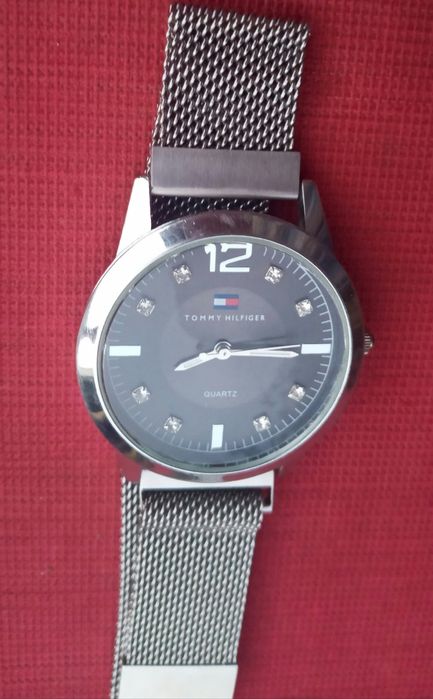 Часы  наручные .