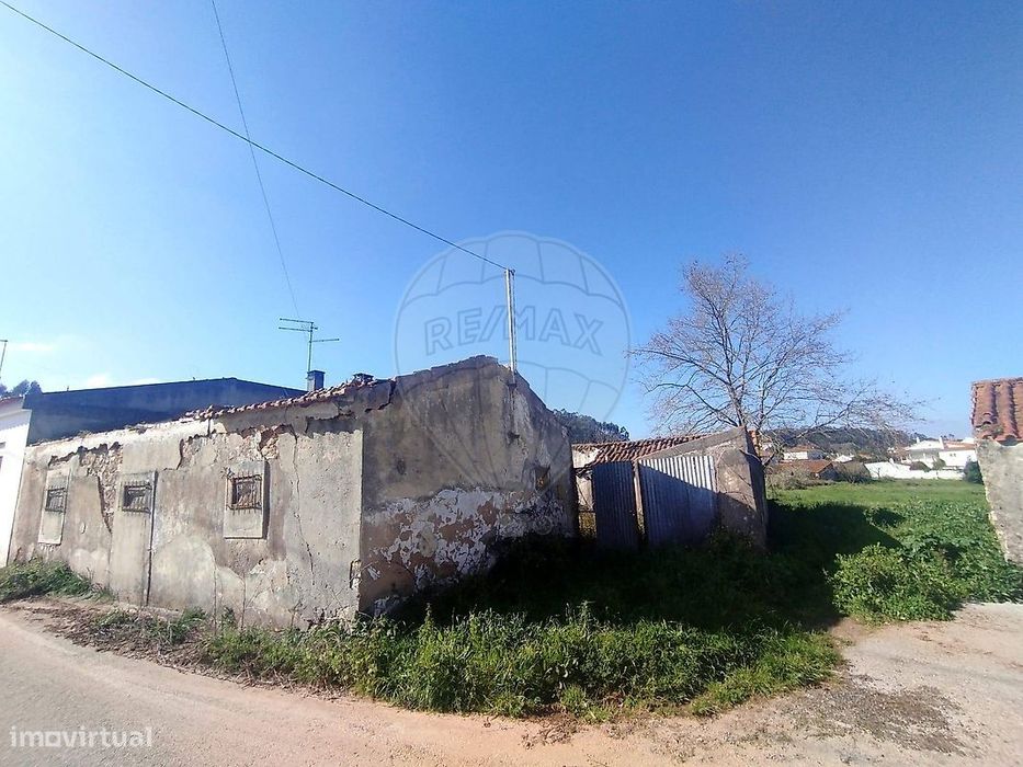 Moradia T3 para venda — Benedita, Leiria