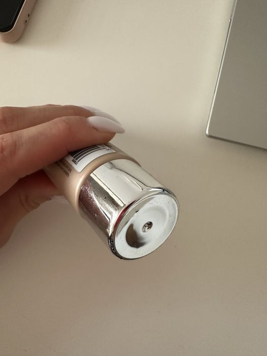 Podkład rozświetlający fluid lirene 03 beige all day glow up to 12h dermoprogram