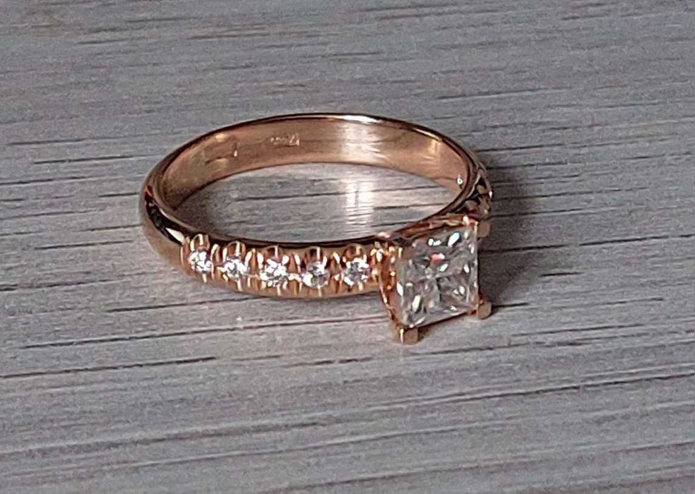 Золотое кольцо 585 проба Муассанит Размер 17 и 18