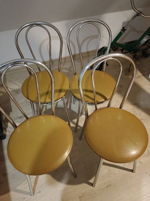 Sprzedam  krzesła 4 sztuki