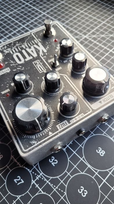 Distorion/Fuzz: Unsound Circutry KATO